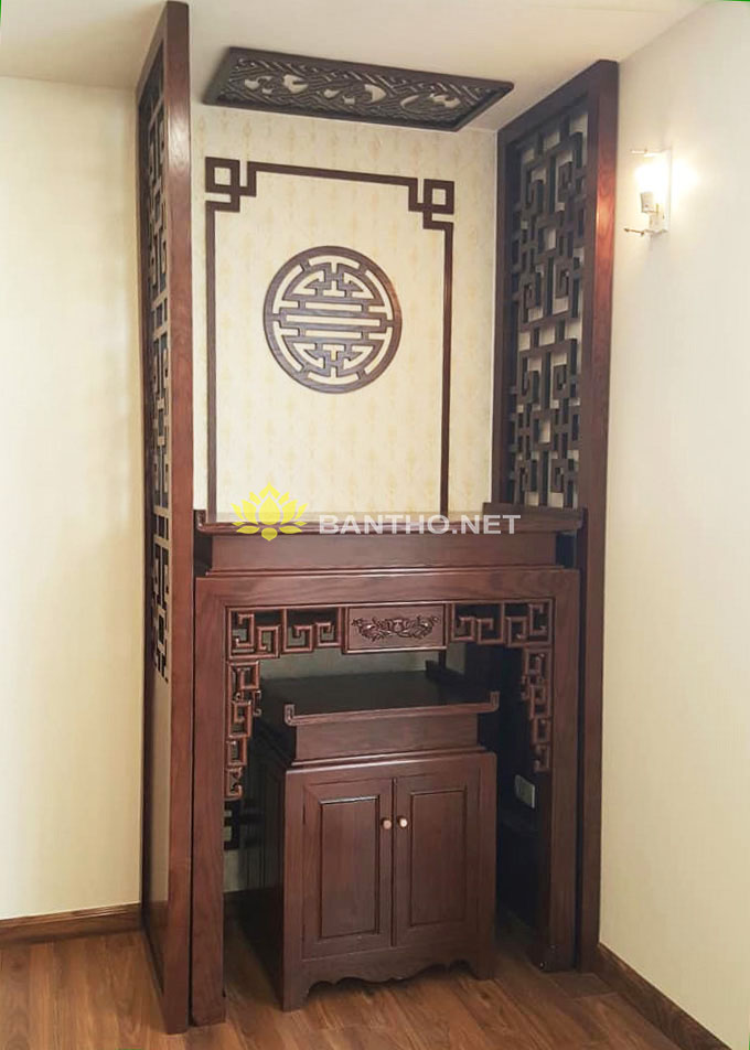 Bàn thờ gỗ gõ đỏ Triện kèm tủ thờ nhỏ