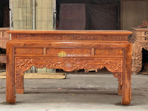 Bàn thờ gỗ Hương chạm Ngũ Phúc sơn PU
