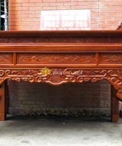 Bàn thờ ông bà tổ tiên đục hạ nền