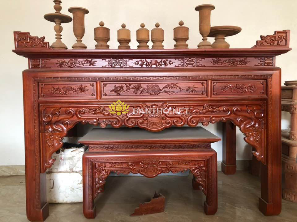 Bàn thờ đẹp Ngũ Phúc cùng bộ đồ thờ 10 món