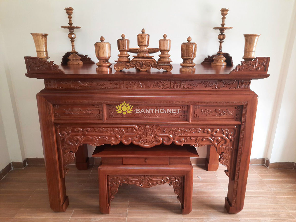 Bàn thờ đẹp nhất cùng bộ đồ thờ gỗ Gụ