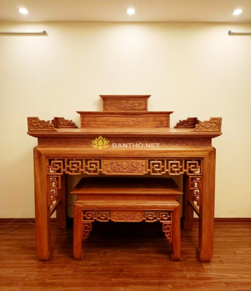 Mẫu bàn thờ gia tiên 3 cấp Sen Triện và bàn cơm