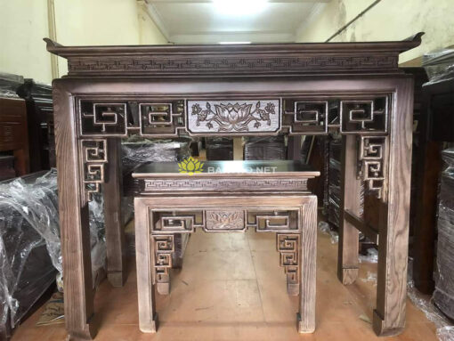 Mẫu bàn thờ gỗ đẹp màu óc chó
