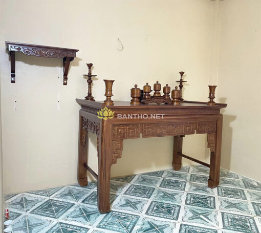 Bàn thờ phật treo tường và bàn thờ gia tiên