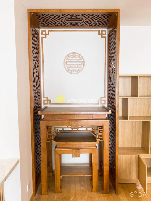 Bàn thờ 4 chân đơn giản
