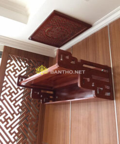 Bàn thờ treo tường chung cư cùng tấm chắn khói