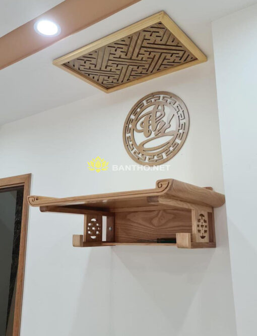 Mẫu bàn thờ treo tường đơn giản chữ Thọ