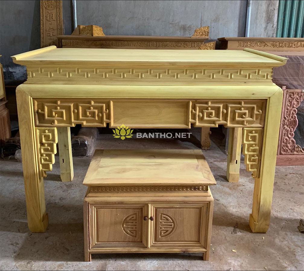 Bàn thờ nhà chung cư Triện trơn gỗ Mít