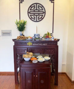 Bàn thờ Triện ngũ phúc và tủ thờ nhỏ