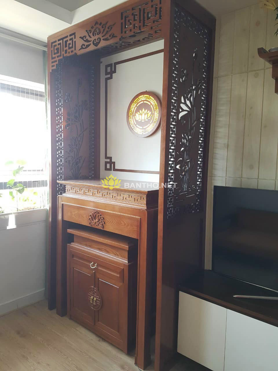 Ban thờ chung cư đẹp ấm cúng