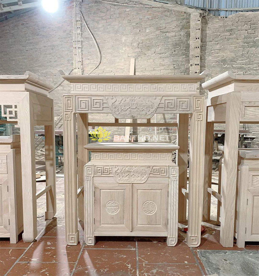 Bàn thờ gỗ Sồi giá rẻ