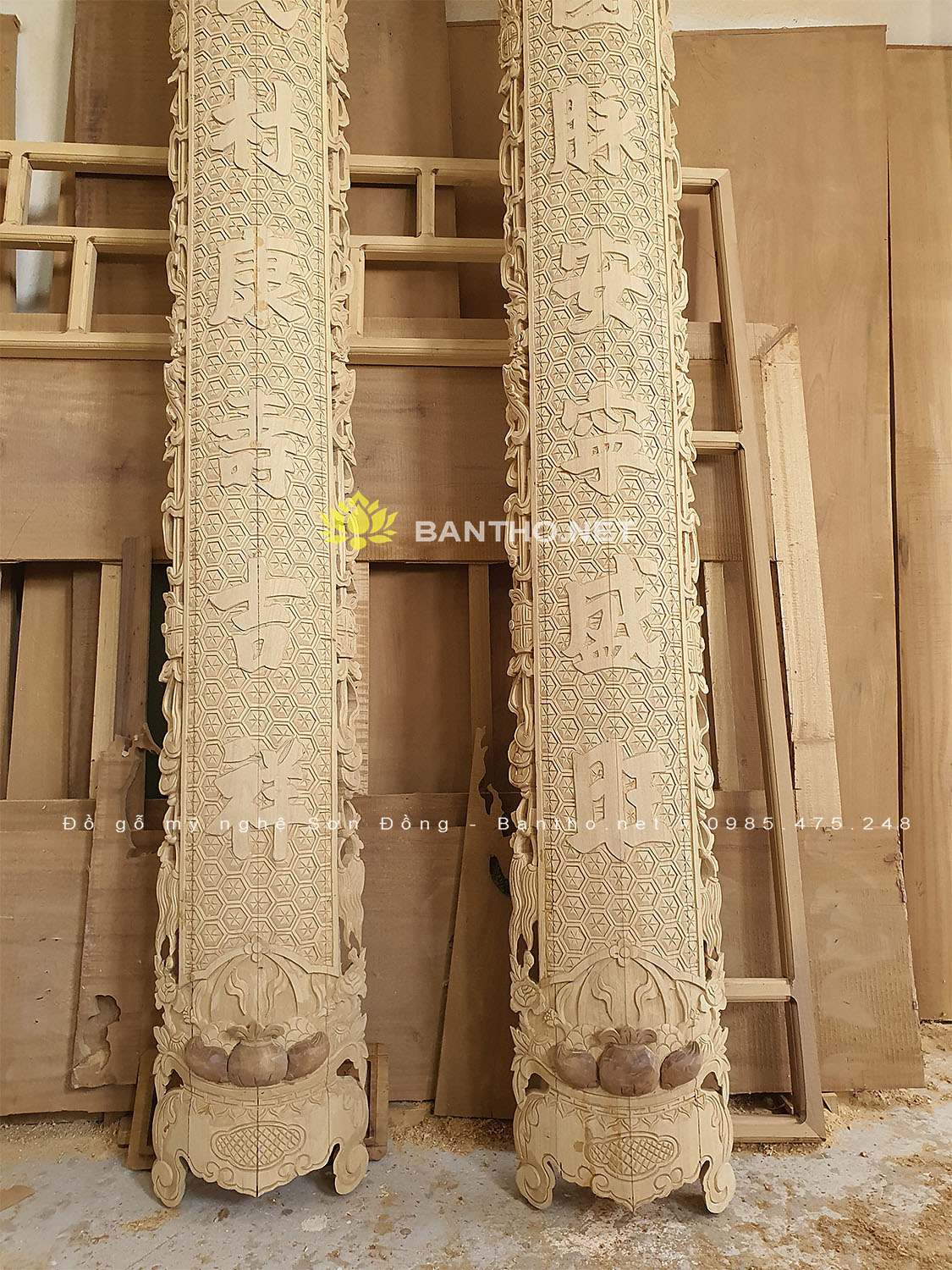 Đôi câu đối thờ lòng máng tại đình, đền, phủ