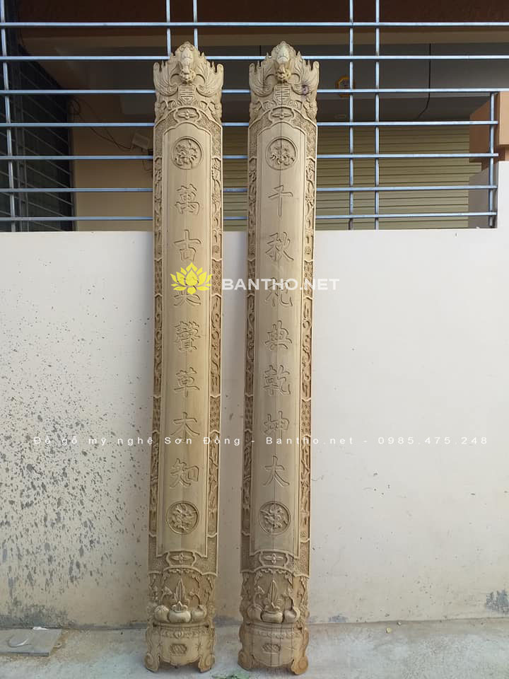 Đôi Câu đối máng thờ tại đình chùa