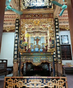 Ban thờ nhà thờ gồm cửa võng thiều châu