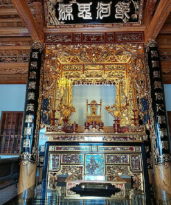 Hoành phi câu đối nhà thờ họ cùng ban thờ
