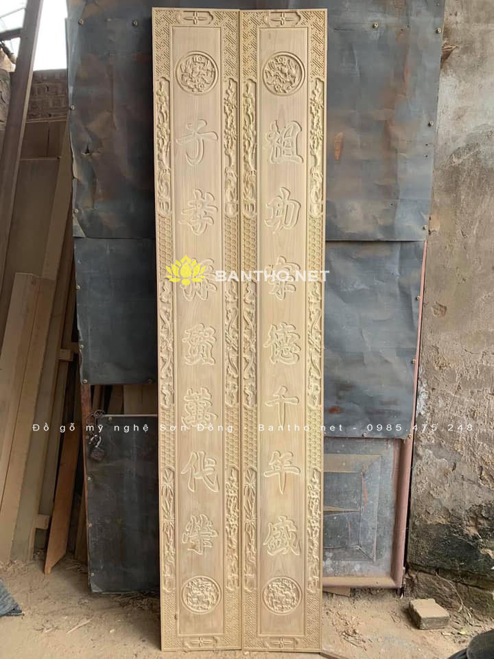 Câu đối gỗ Dổi chưa sơn