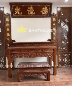 Hoành phi câu đối thờ sơn PU điểm vàng và phòng thờ hiện đại