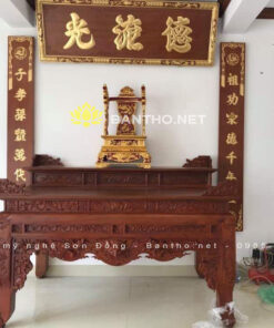 Câu đối hoành phi bàn thờ gia tiên