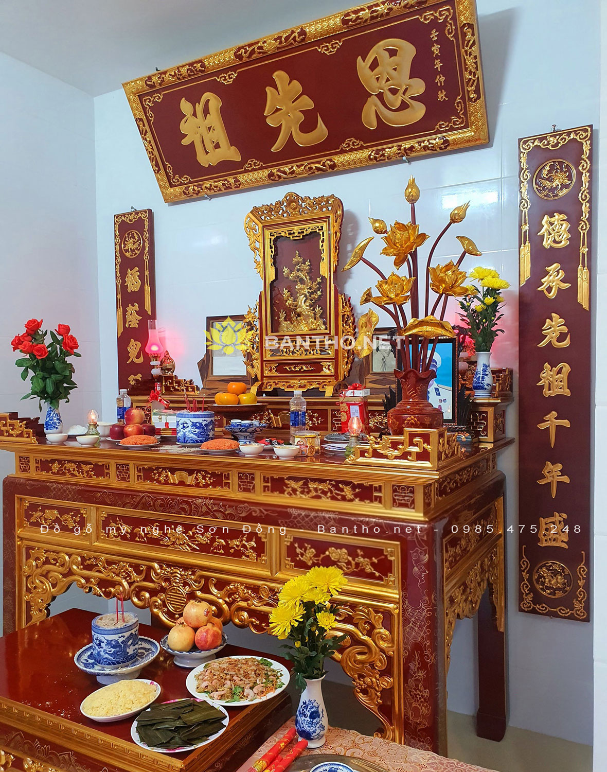 Bộ hoành phi câu đối, giá gương và án gian thờ