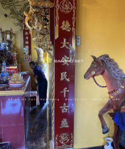 Bộ hoành phi câu đối phẳng nền son