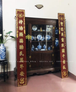 Câu đối phẳng nền son