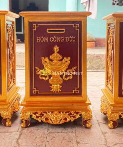 Hòm công đức bằng gỗ sơn son thếp vàng