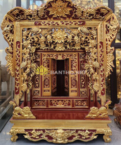 Khám thờ gia tiên Hồng Trĩ