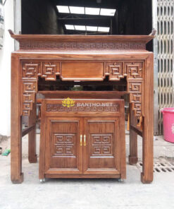 Bàn thờ nhà chung cư Triện sơn màu cánh gián